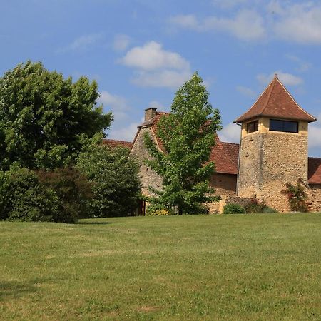 Les Tours De Bombel Bed and Breakfast Saint-Amand-de-Coly Εξωτερικό φωτογραφία